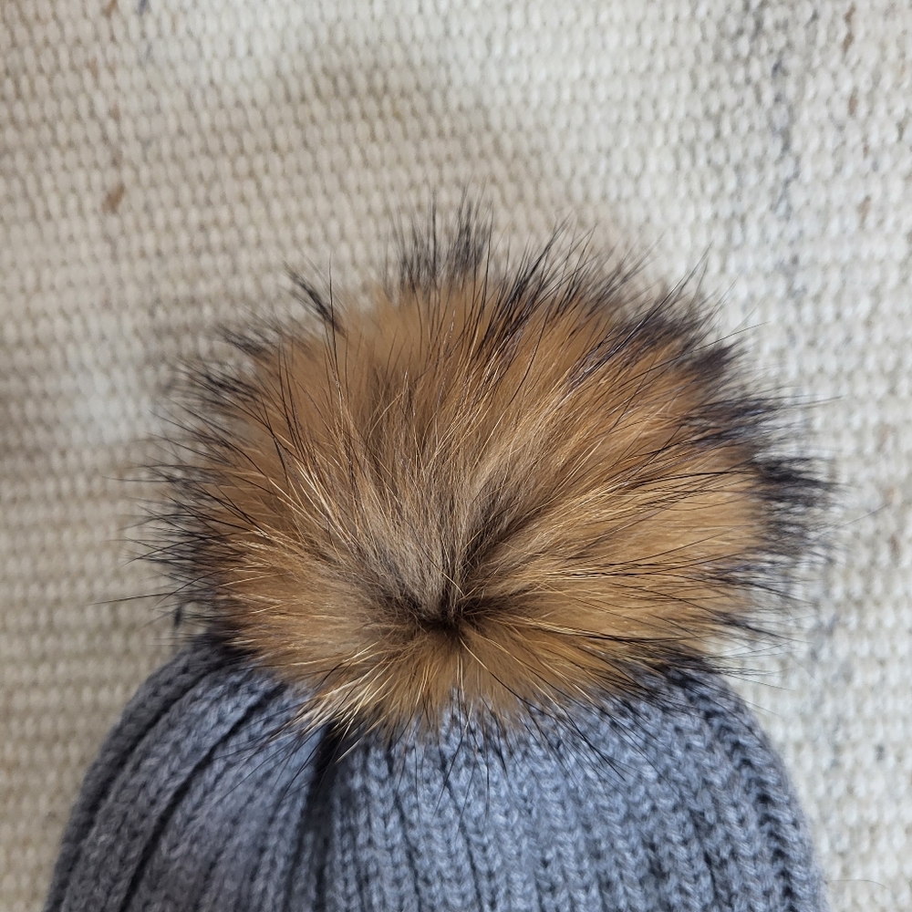 UGG Winter Beanie Hat with Faux Fur Pom Pom in Gray - Picture 3 of 6